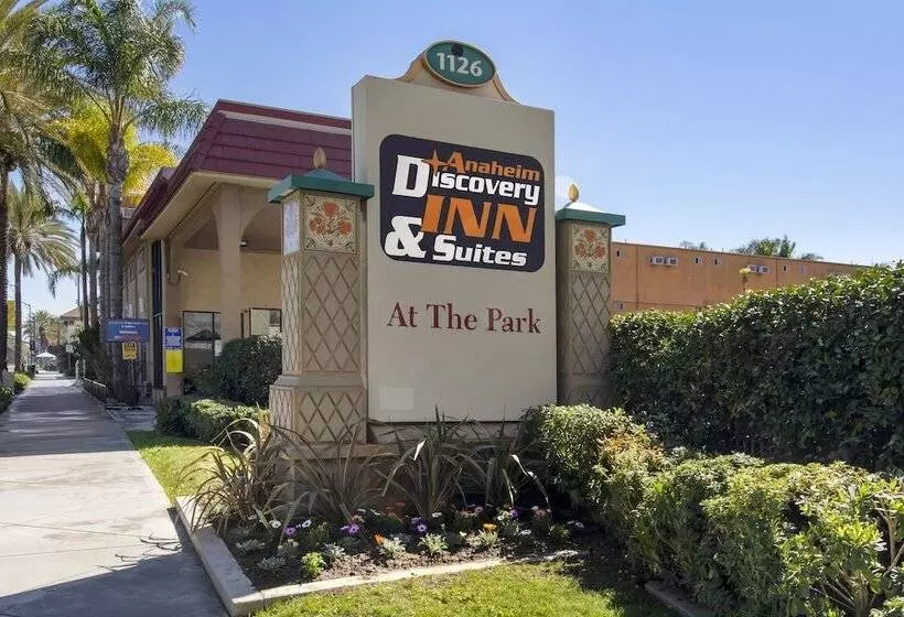 فندق Anaheim Discovery Inn And Suites
