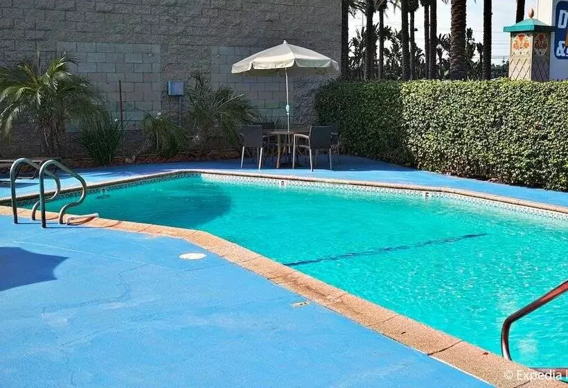 فندق Anaheim Discovery Inn And Suites