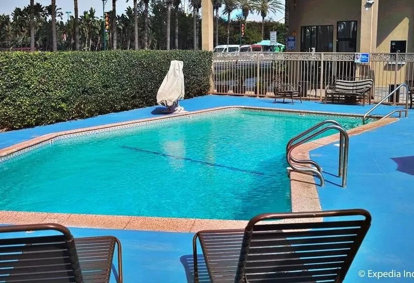 فندق Anaheim Discovery Inn And Suites