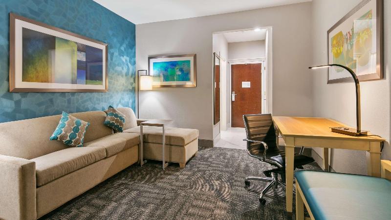 فندق Best Western Plus Houston Atascocita Inn & Suites