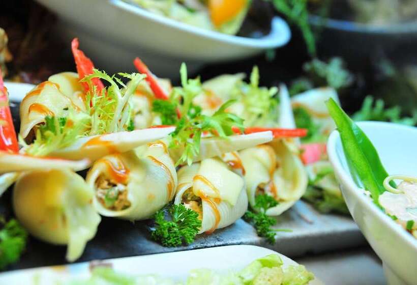 ホテル Crowne Plaza Al Khobar, An Ihg