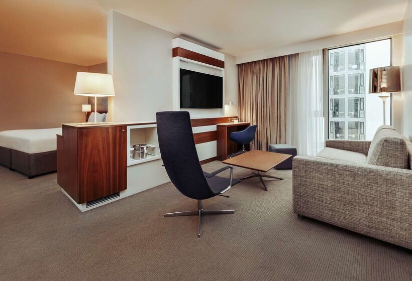 Doubletree By Hilton Hotel London Tower Of London