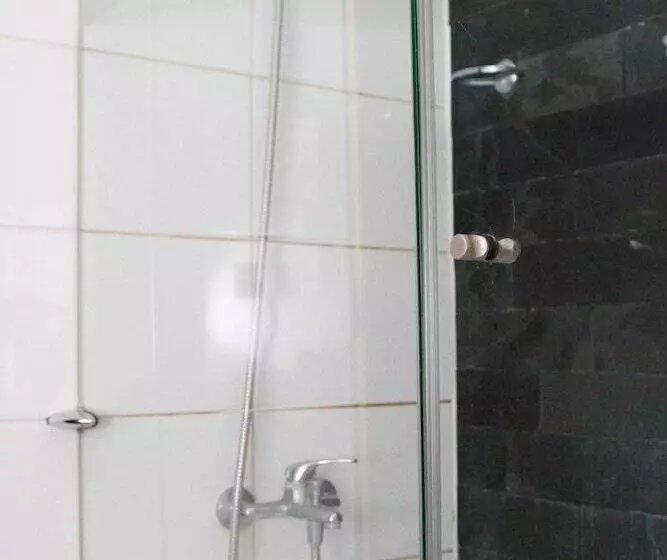 Отель Gen Rooms