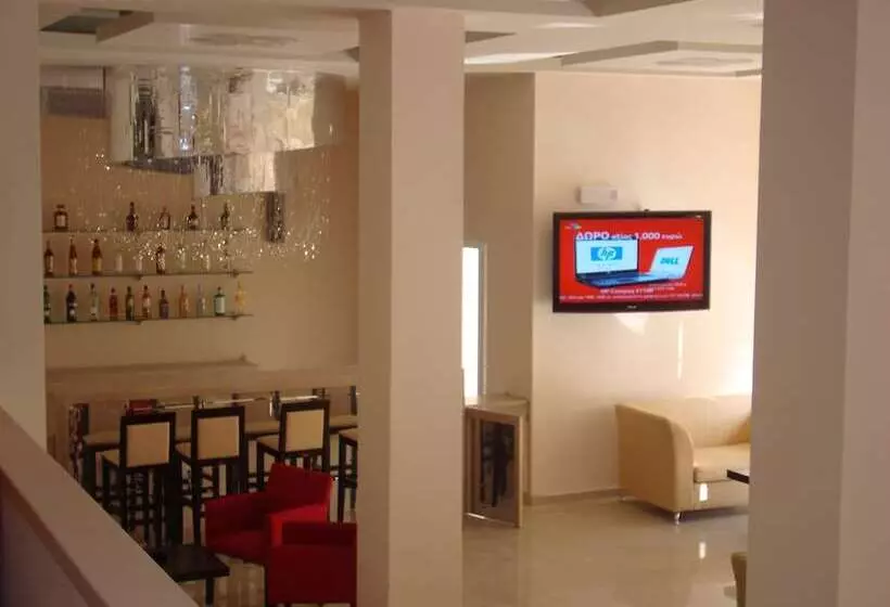 בית מלון כפרי Glyfada Beach