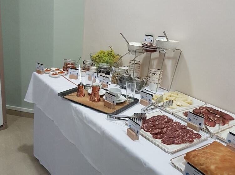 בית מלון כפרי Glyfada Beach