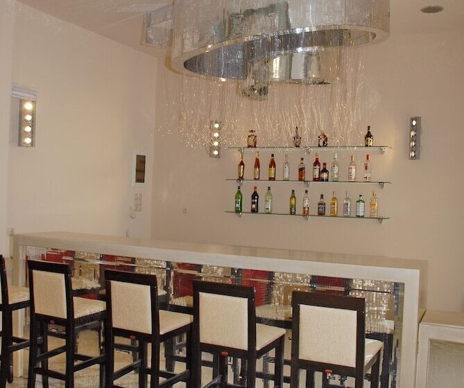 בית מלון כפרי Glyfada Beach