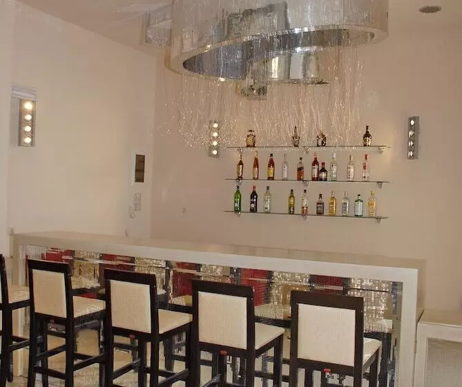 בית מלון כפרי Glyfada Beach