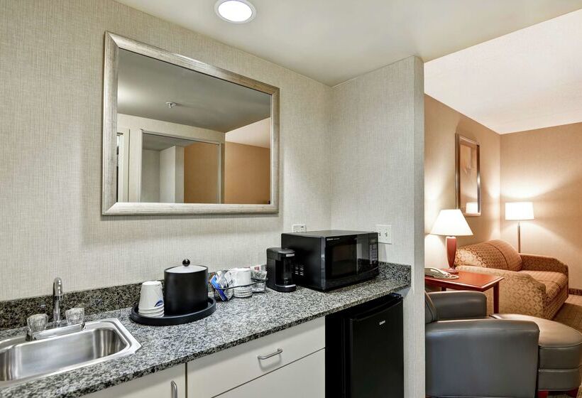 Отель Hampton Inn Lewisburg