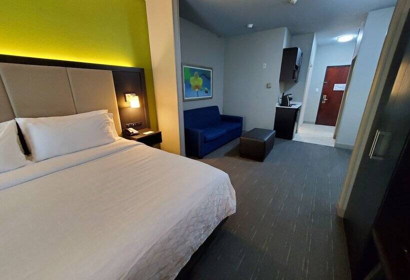 هتل Holiday Inn Express Pearland, An Ihg