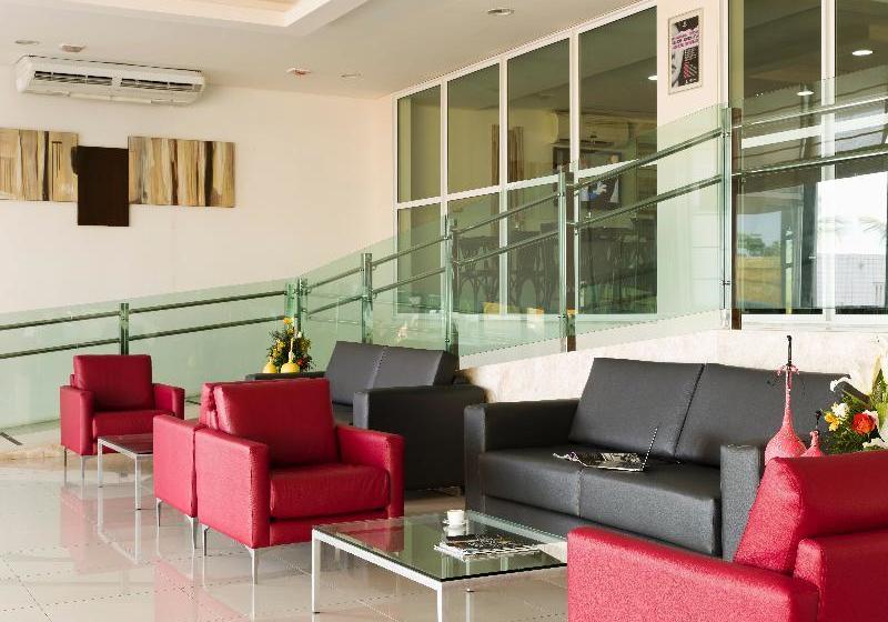 Happy Hotel Manaíra