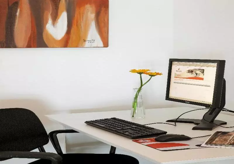 Happy Hotel Manaíra