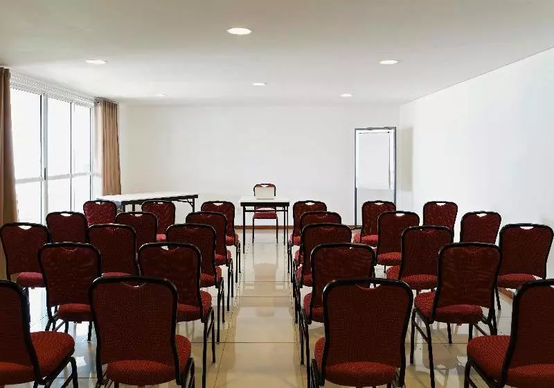 Happy Hotel Manaíra