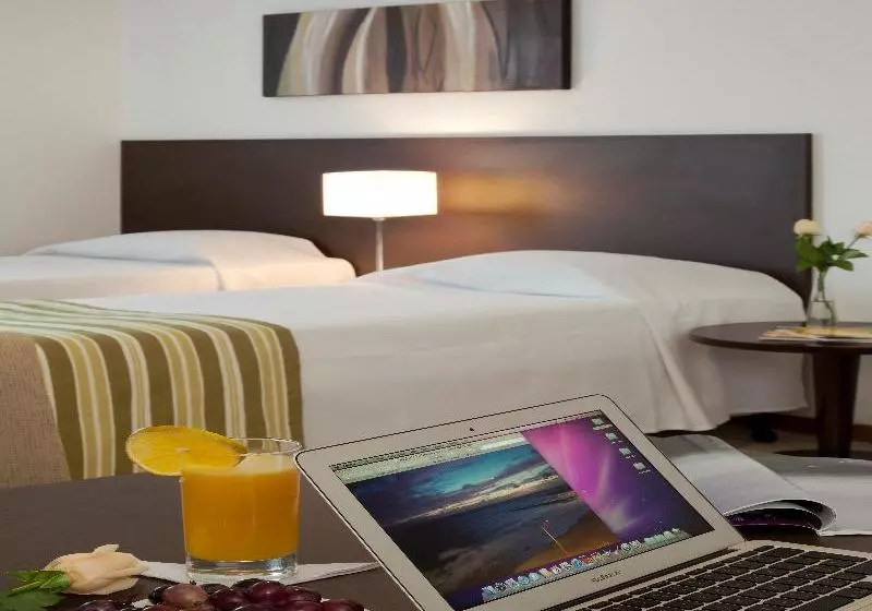 Happy Hotel Manaíra