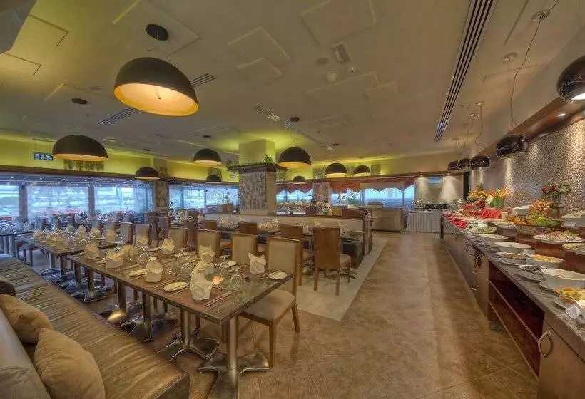 Marina View Deluxe Hotel Apartment