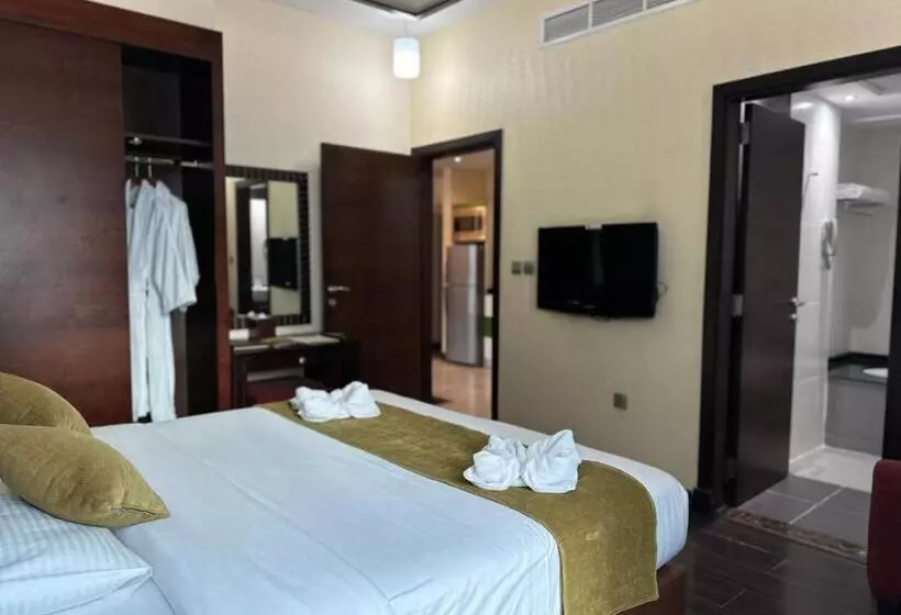 Marina View Deluxe Hotel Apartment