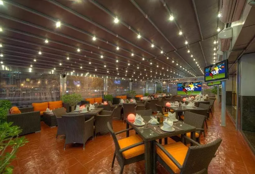 Marina View Deluxe Hotel Apartment