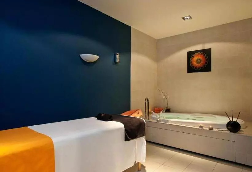 בית מלון כפרי Melia Tortuga Beach   All Inclusive