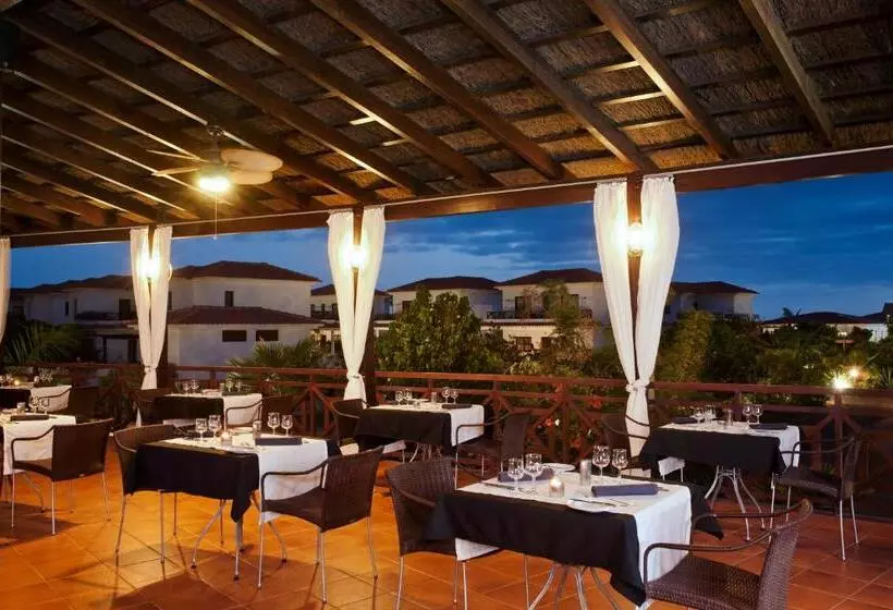 בית מלון כפרי Melia Tortuga Beach   All Inclusive