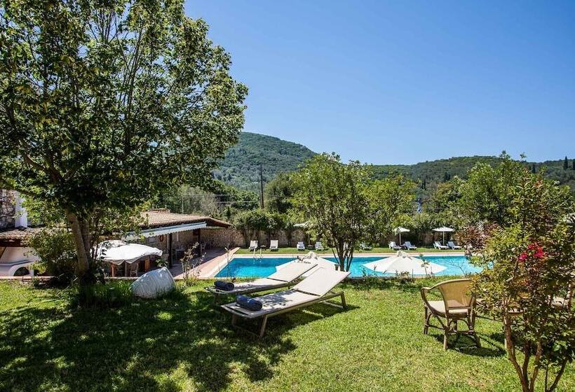 בית מלון כפרי Paradise Inn