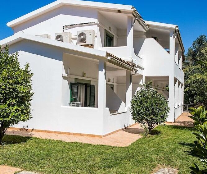 בית מלון כפרי Paradise Inn