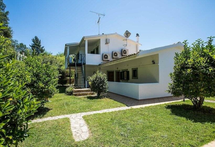 בית מלון כפרי Paradise Inn