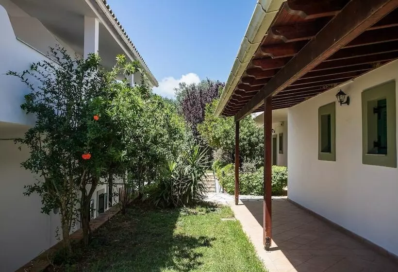 Отель Paradise Inn