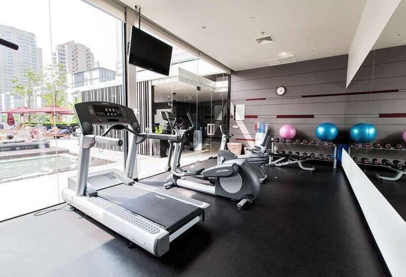 هتل Park Plaza Bangkok Soi 18