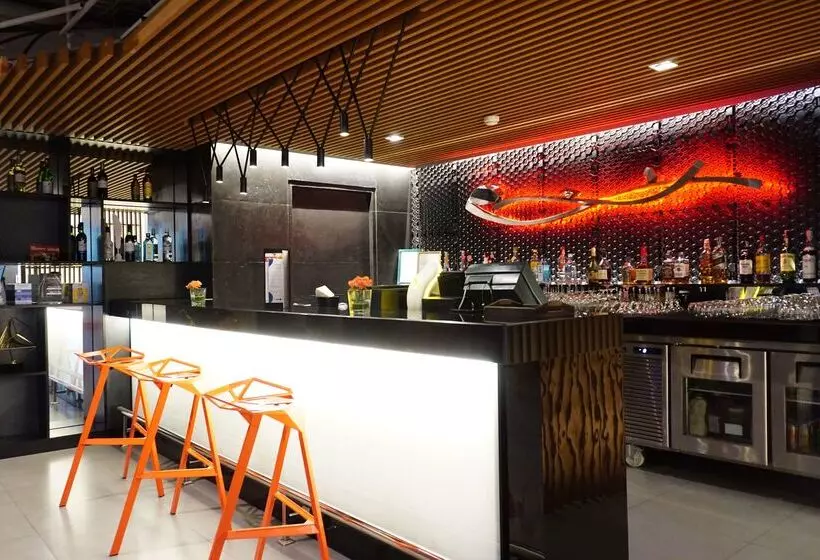 酒店 Park Plaza Bangkok Soi 18