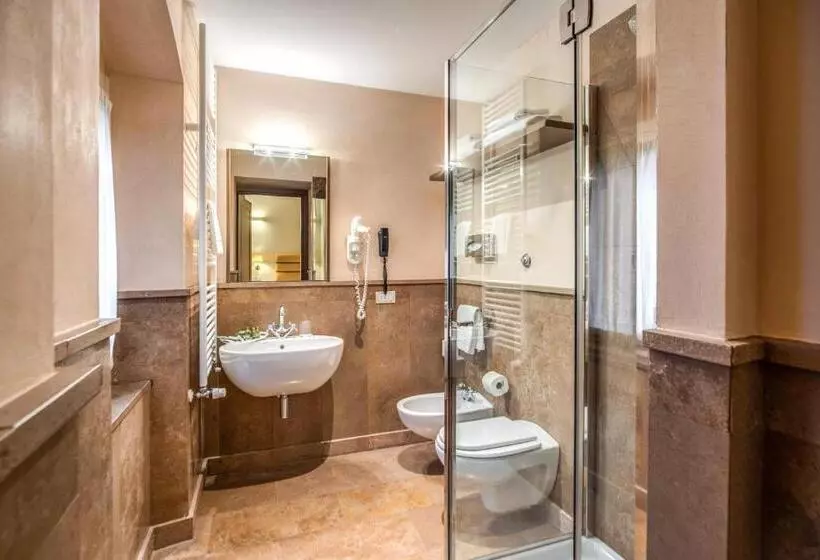 هتل Villa Giorgia Albergo In Collina