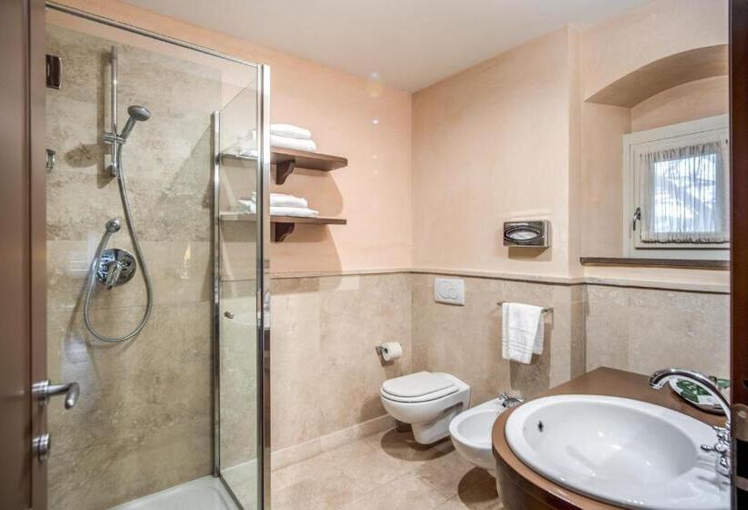 فندق Villa Giorgia Albergo In Collina