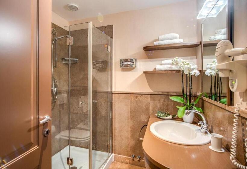 فندق Villa Giorgia Albergo In Collina