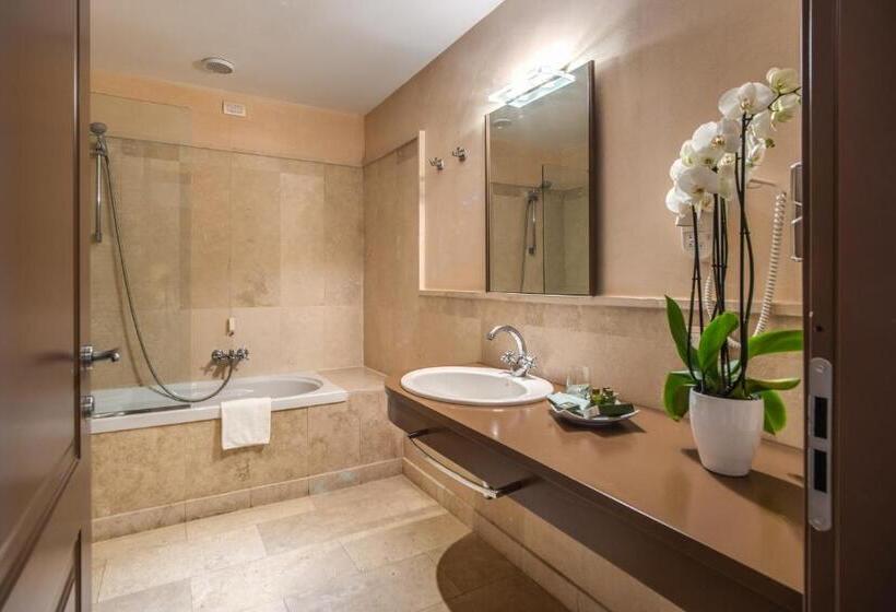 فندق Villa Giorgia Albergo In Collina