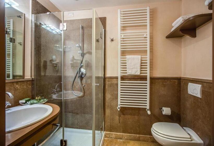 فندق Villa Giorgia Albergo In Collina