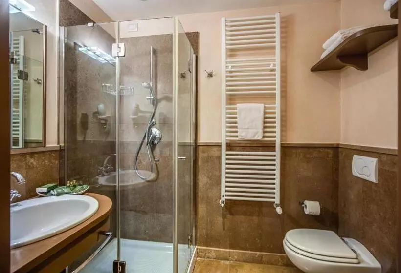 هتل Villa Giorgia Albergo In Collina