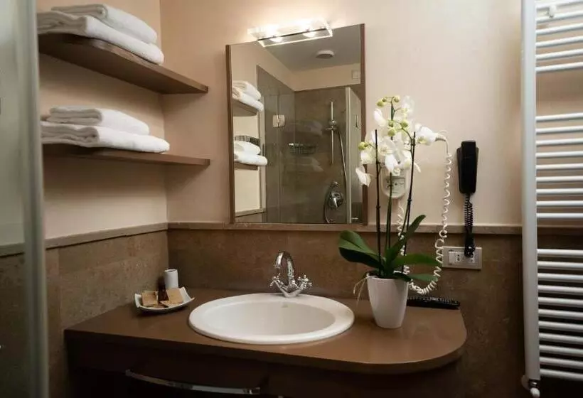 هتل Villa Giorgia Albergo In Collina