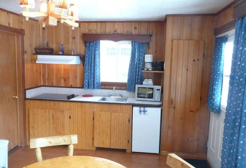 Kan à Mouche Pourvoirie Auberge Et Chalets