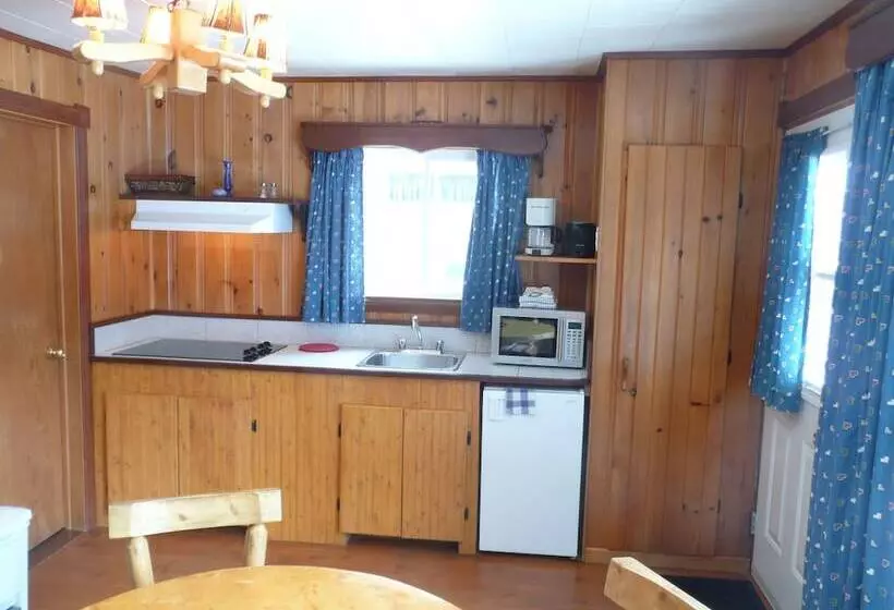 Kan à Mouche Pourvoirie Auberge Et Chalets