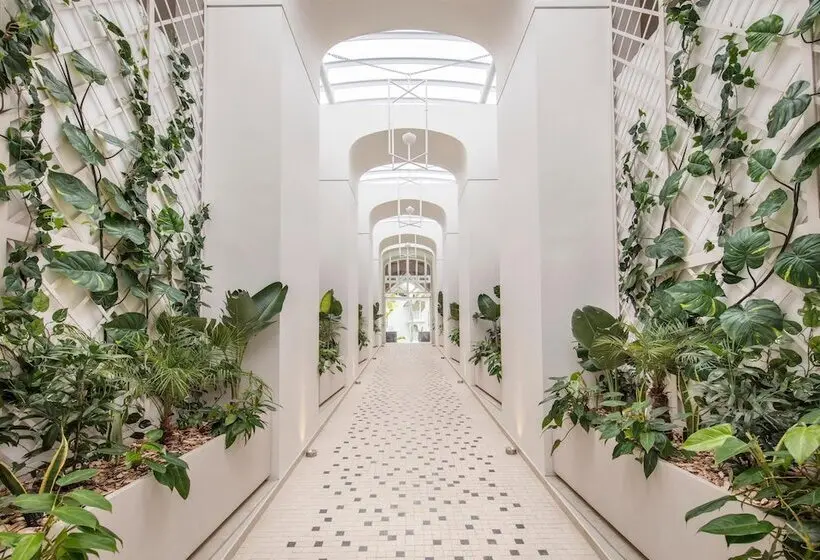 Lux Belle Mare Resort & Villas