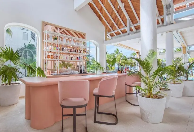 Lux Belle Mare Resort & Villas