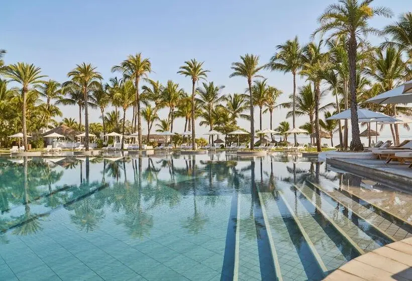 Lux Belle Mare Resort & Villas