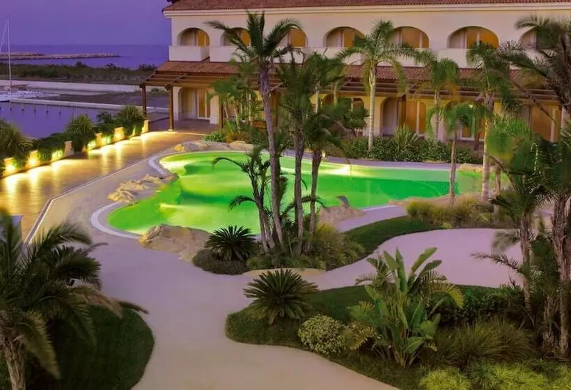 Отель Marinagri Greenblu