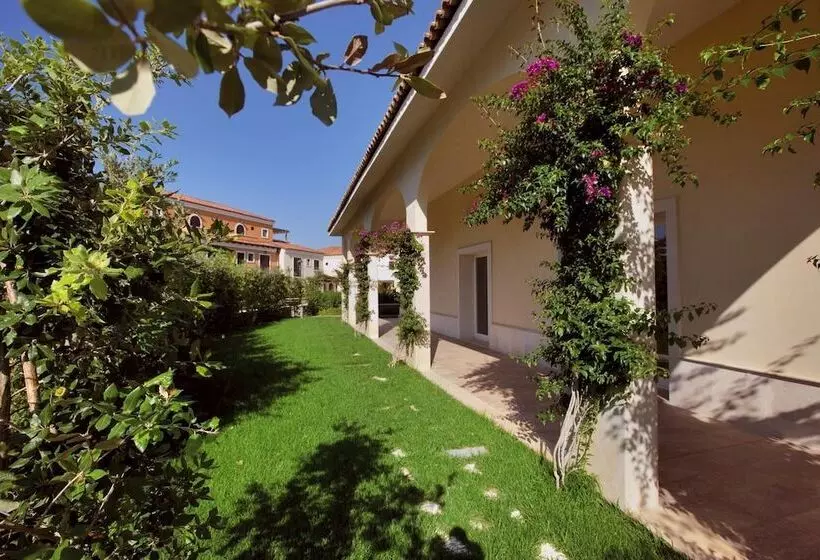 Отель Marinagri Greenblu