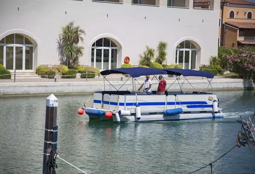 Отель Marinagri Greenblu