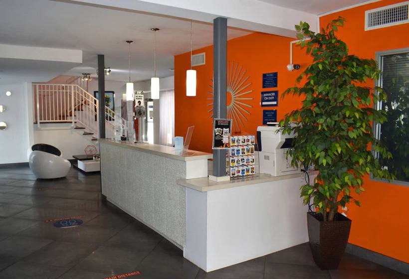 モーテル Travelodge By Wyndham Miami Biscayne Bay