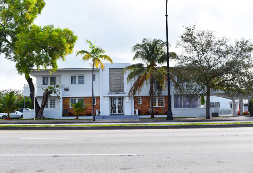 モーテル Travelodge By Wyndham Miami Biscayne Bay