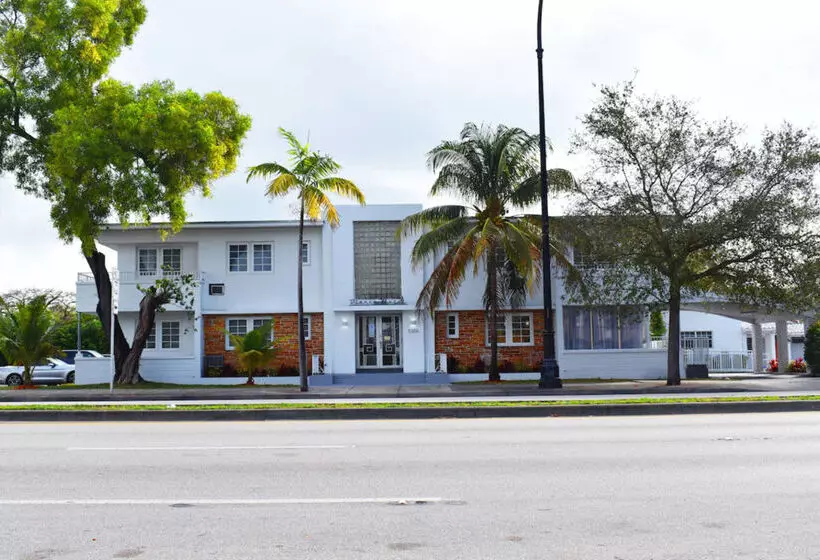 汽车旅馆  Travelodge By Wyndham Miami Biscayne Bay