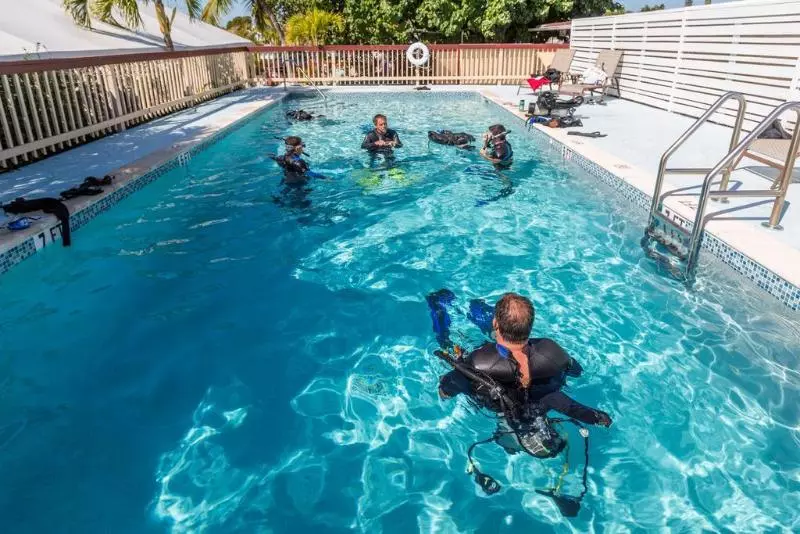 리조트 Creekside Inn Islamorada