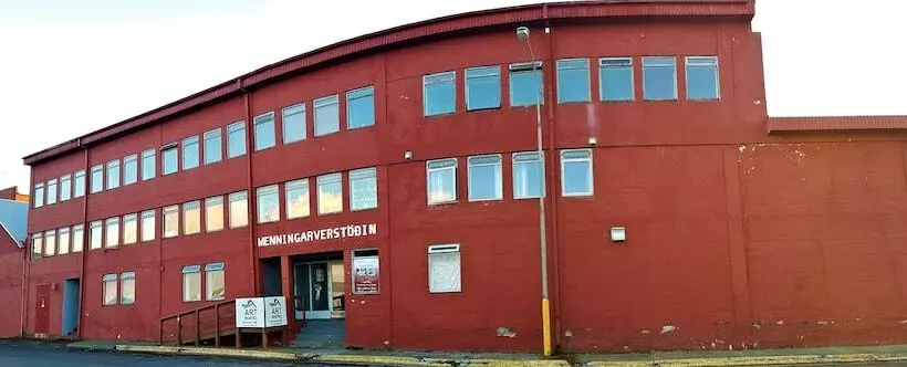 هتل Art Hostel