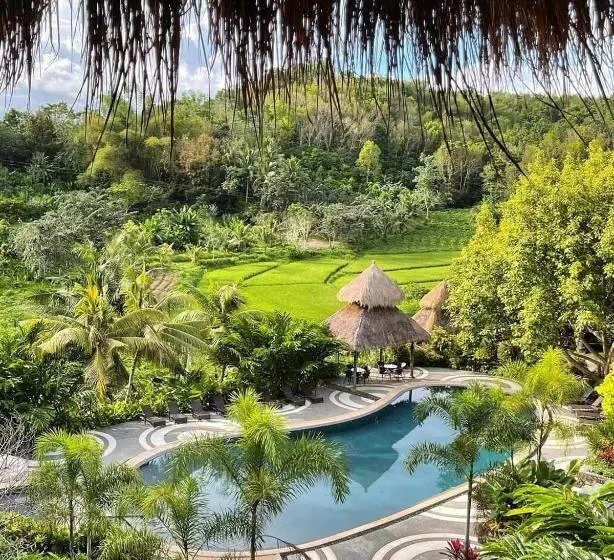 ホテル Damires Hills Farm And Spa Resort