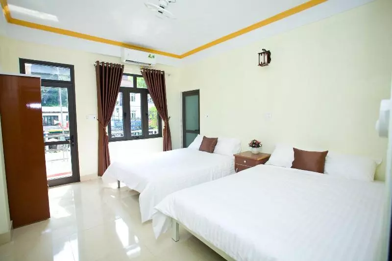هتل Golden Forest Homestay